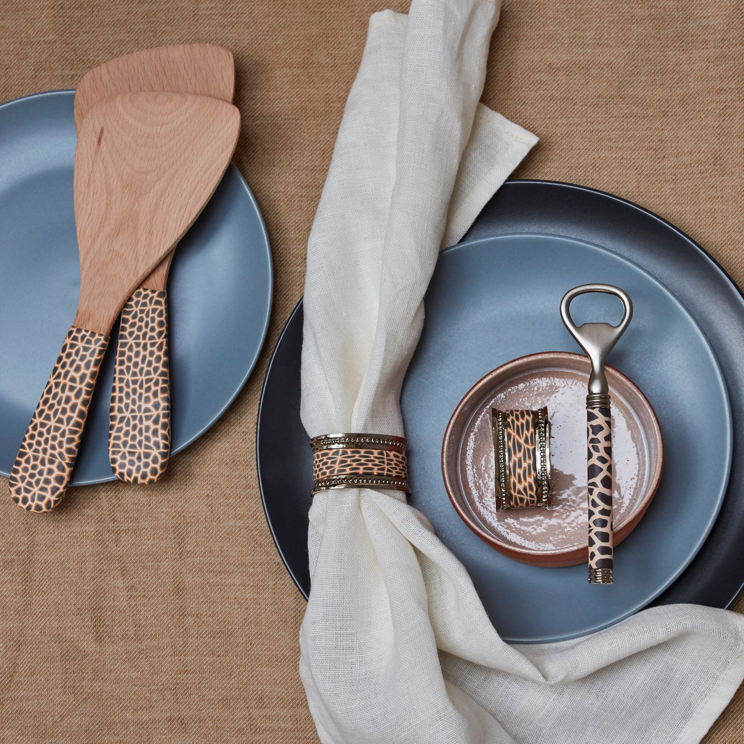 Fimo clay and silver-plated napkin ring set in a wooden gift box