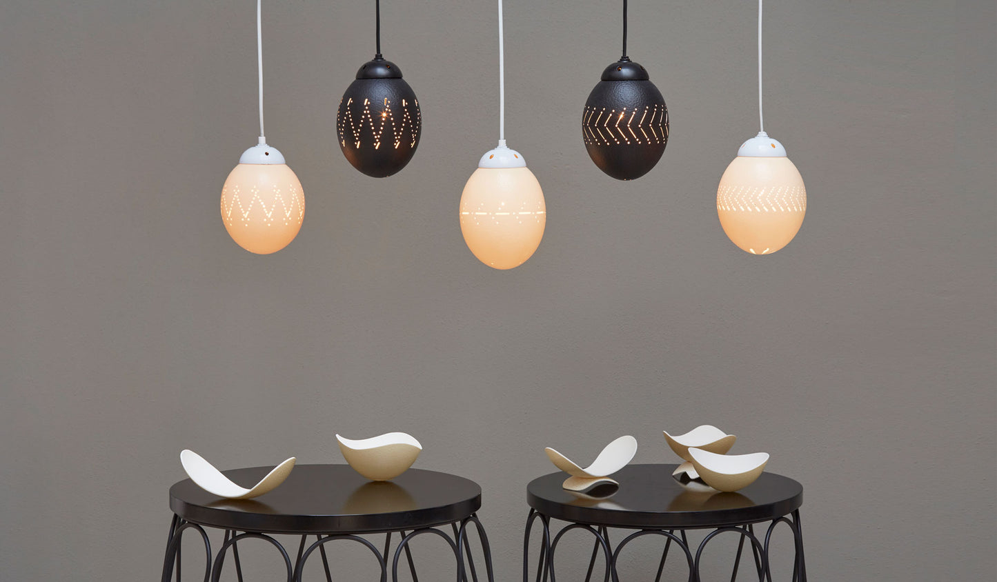 Natural ostrich eggshell pendant light