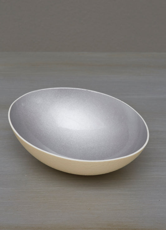 Glazed grey decorative eggshell bowl