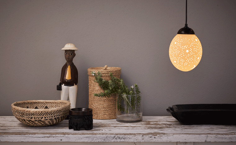 Bushman Africa themed ostrich egg lamp
