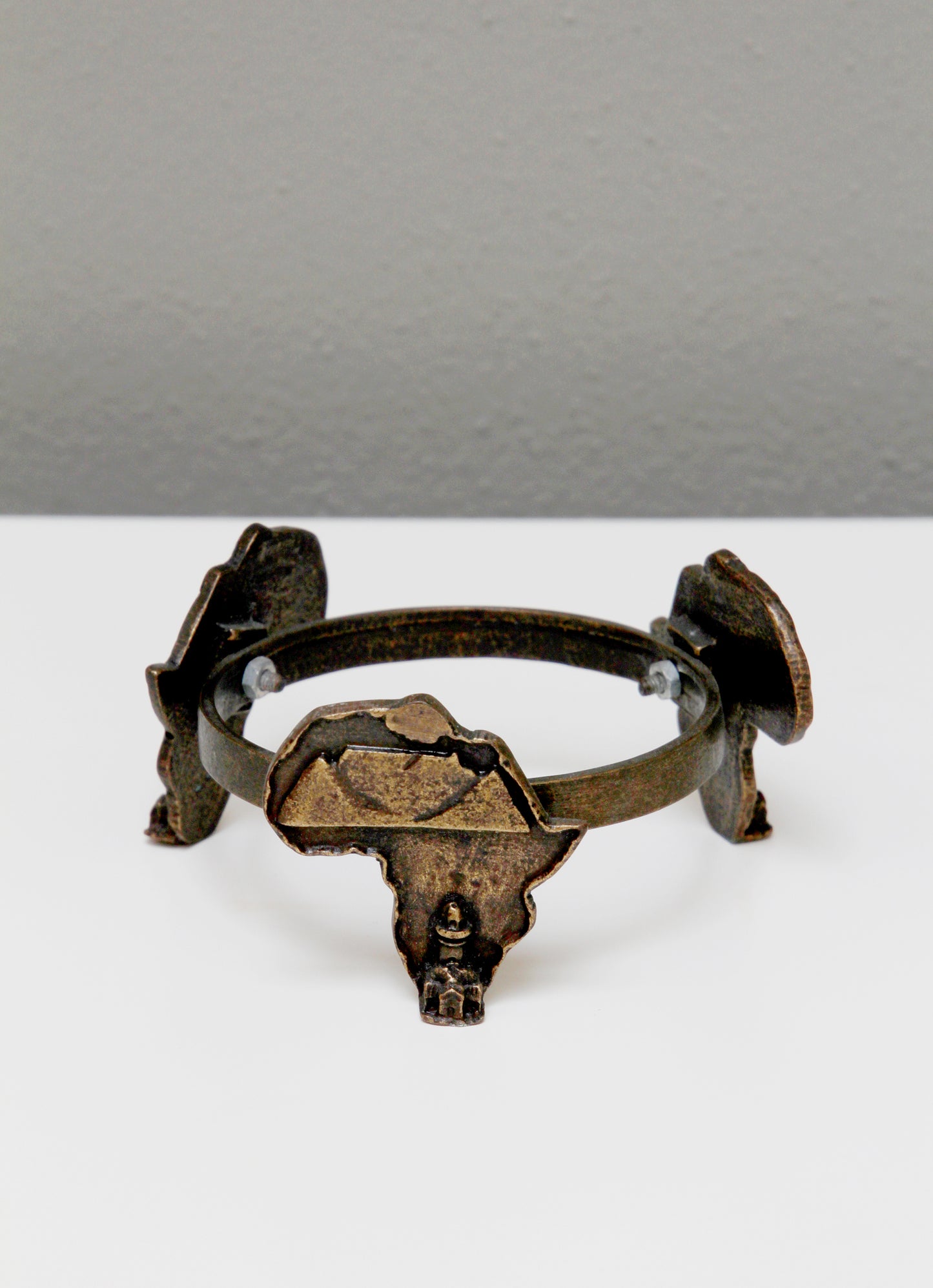 Africa brass stand