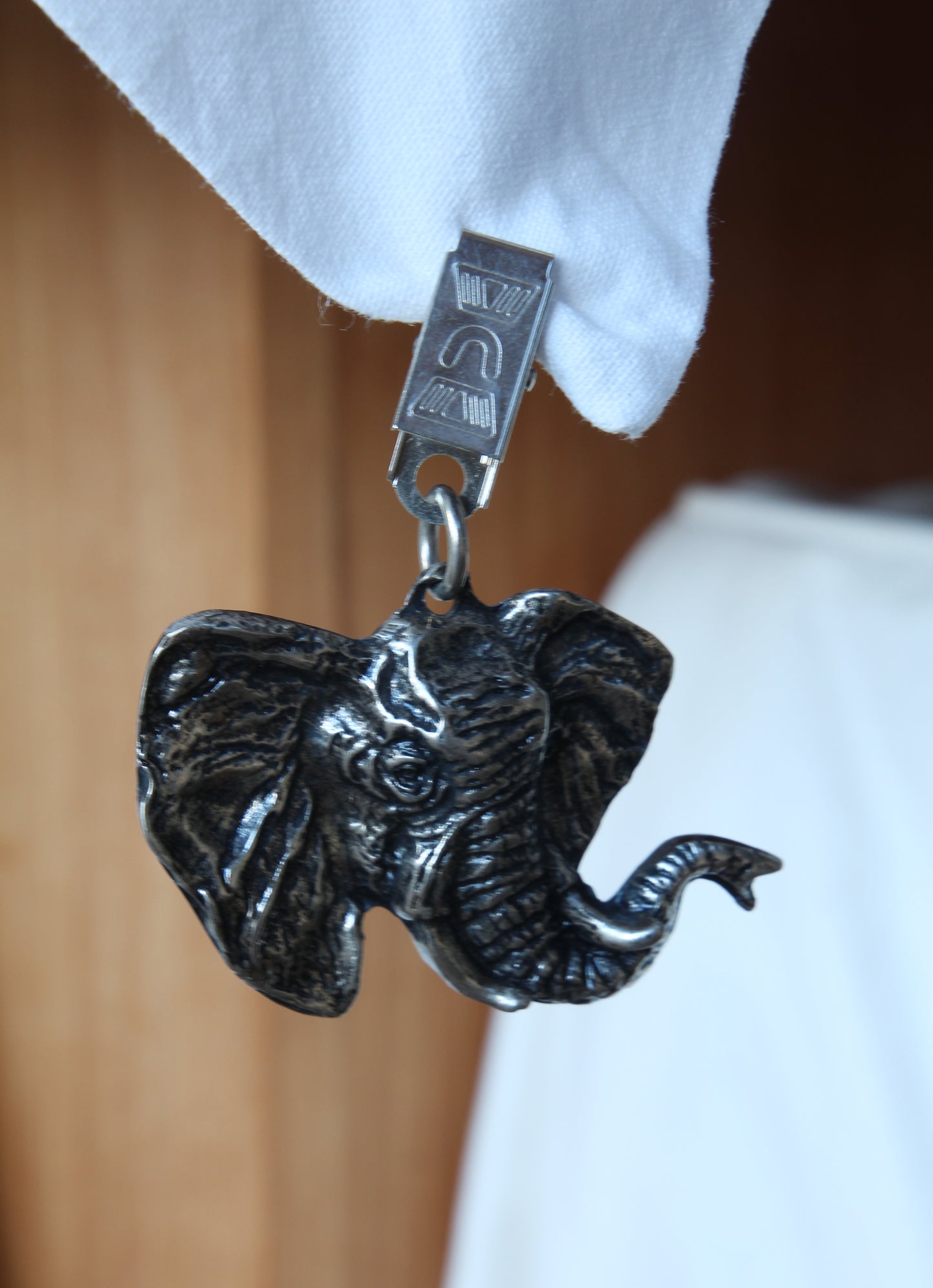 Elephant brass tablecloth weights