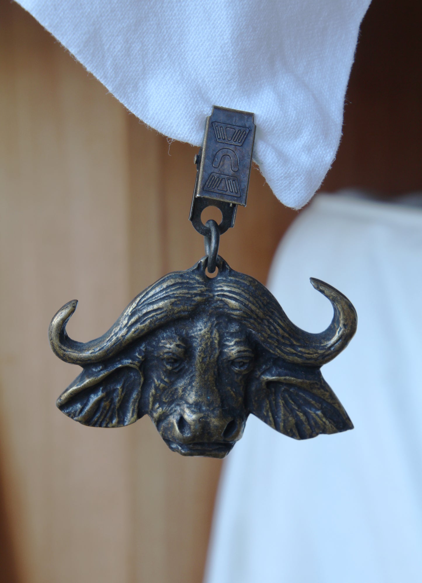 Buffalo brass tablecloth weights