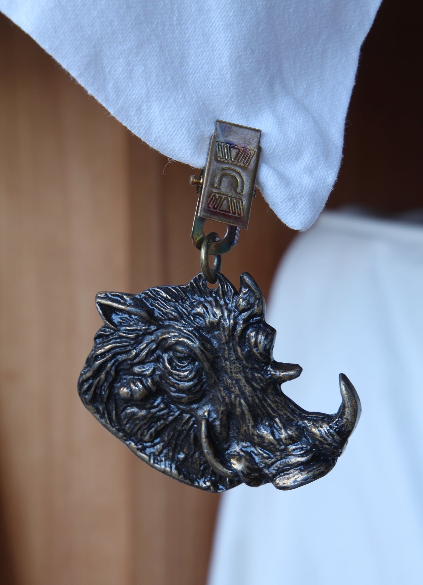 Warthog brass tablecloth weights