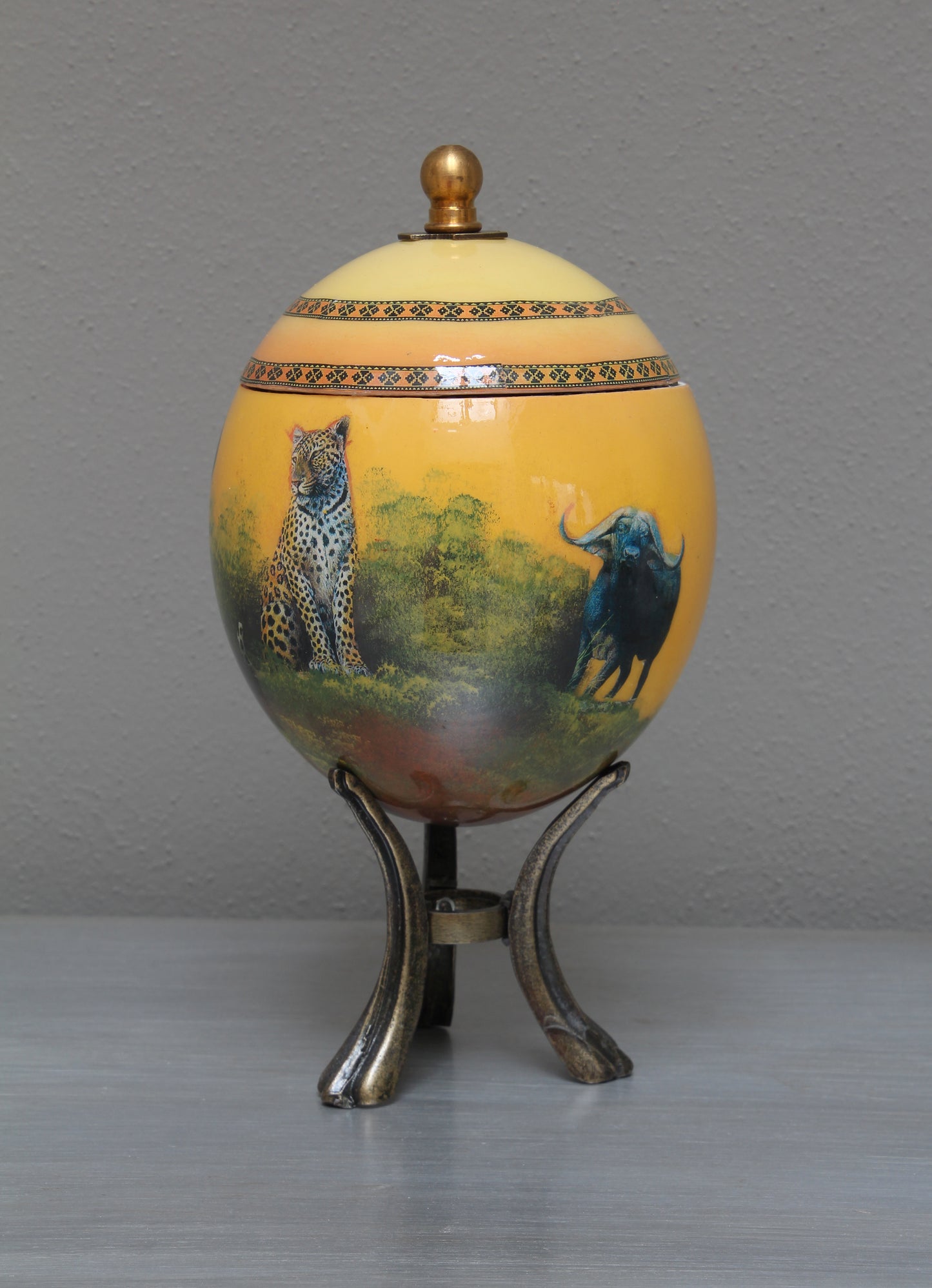 Decoupage Big 5 ostrich eggshell jewelry box