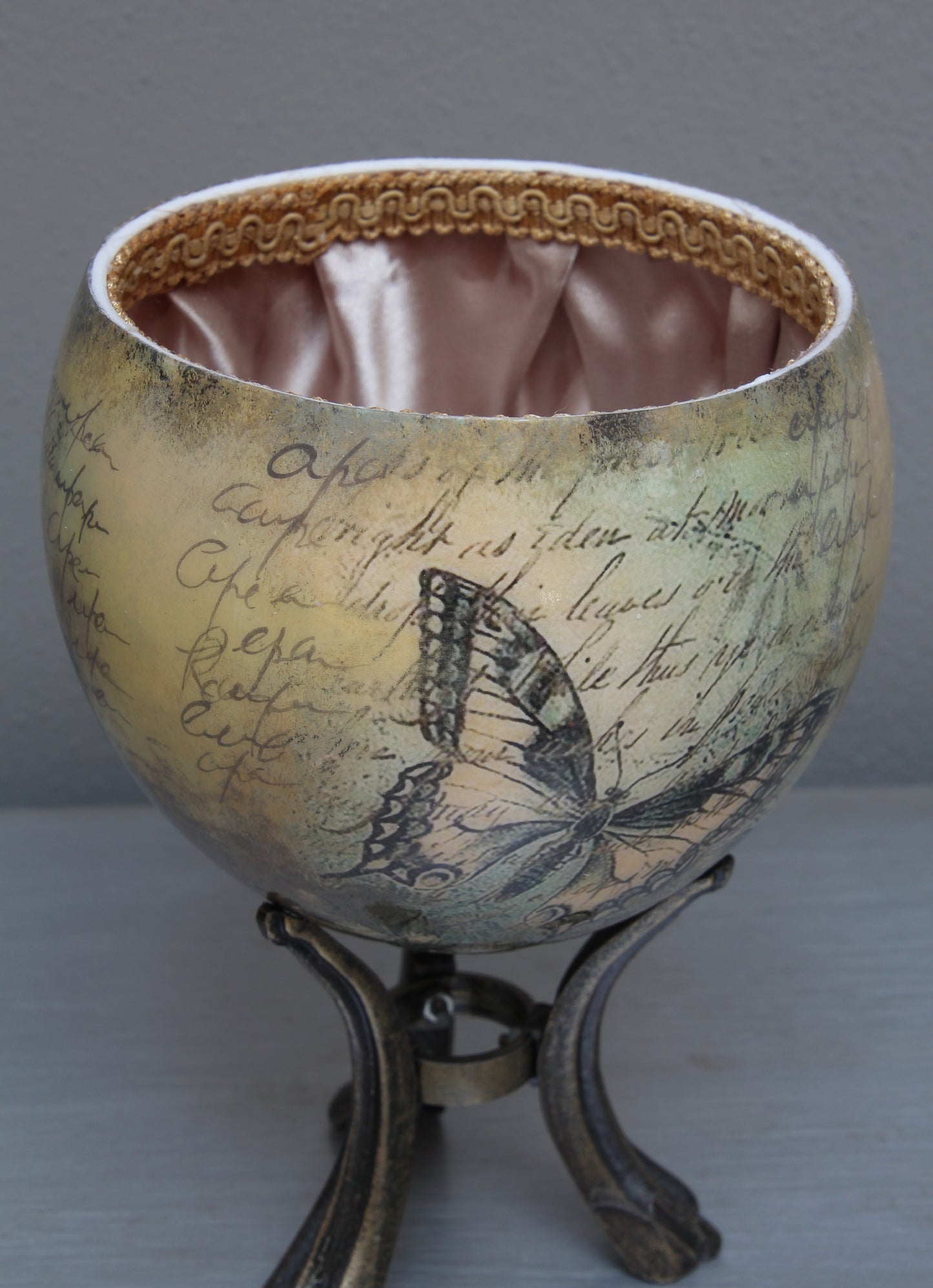 Decoupage butterfly ostrich eggshell jewelry box