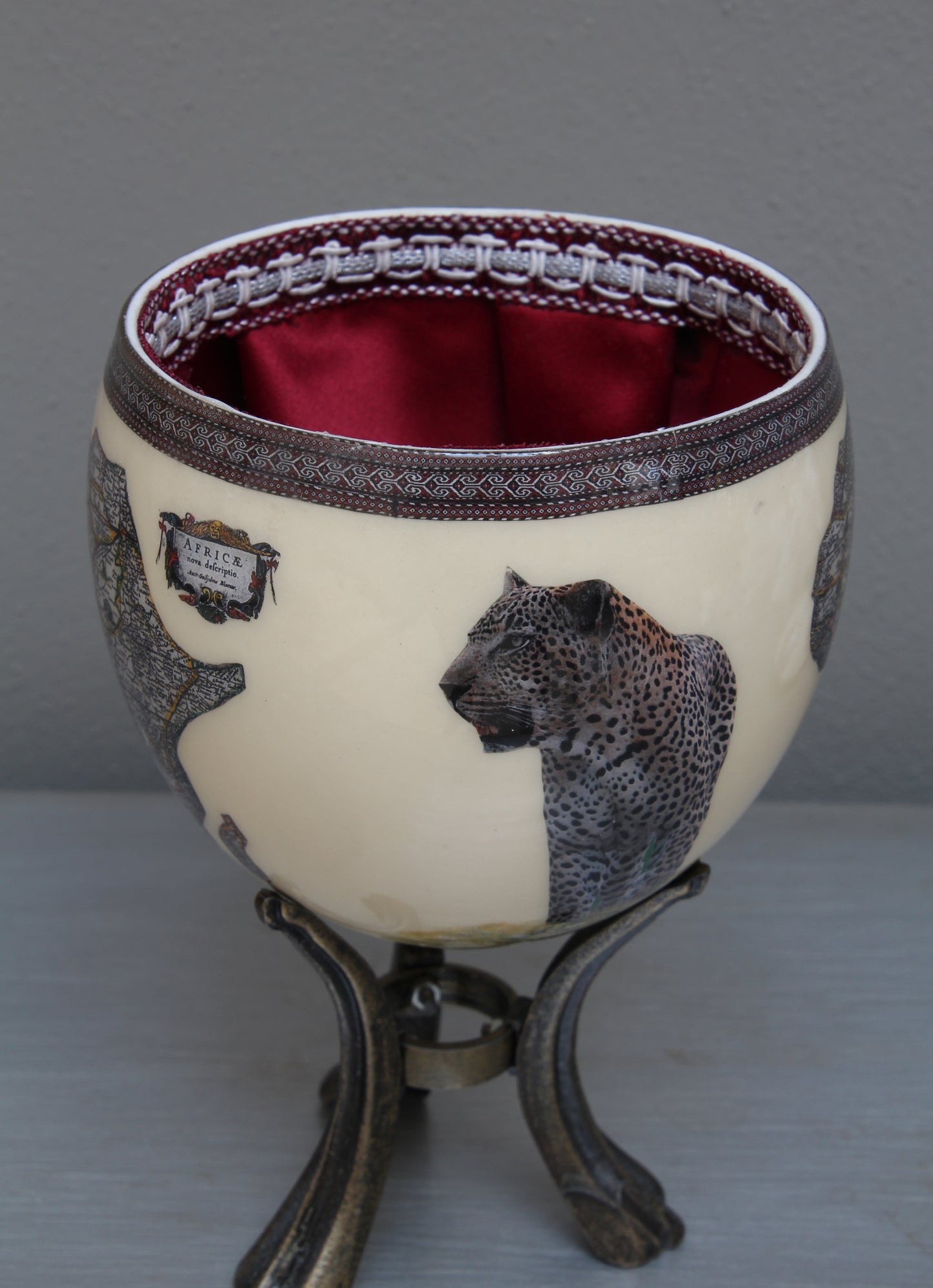 Decoupage Leopard & map ostrich eggshell jewelry box