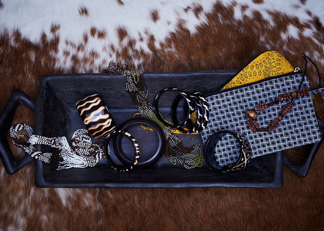 Yellow and black African Shwe-shwe purse