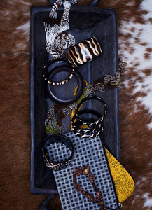 Circular horn bangle