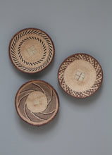 Load image into Gallery viewer, African Tonga baskets: 33cm,33cm,34cm