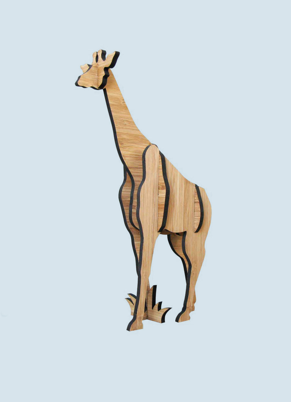 Freestanding giraffe in bamboo