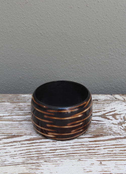 Circular horn bangle