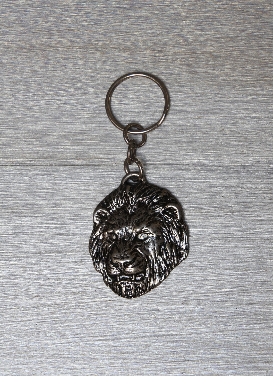 Lion-head keyring in antique nickel
