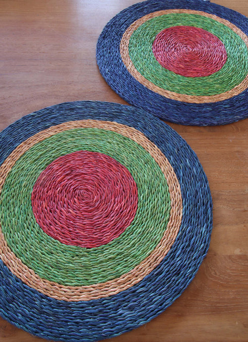 Set of 2 African placemats 31cm in diameter