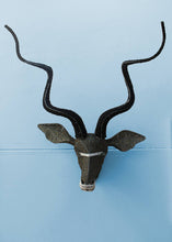 Load image into Gallery viewer, Beaded kudu head
