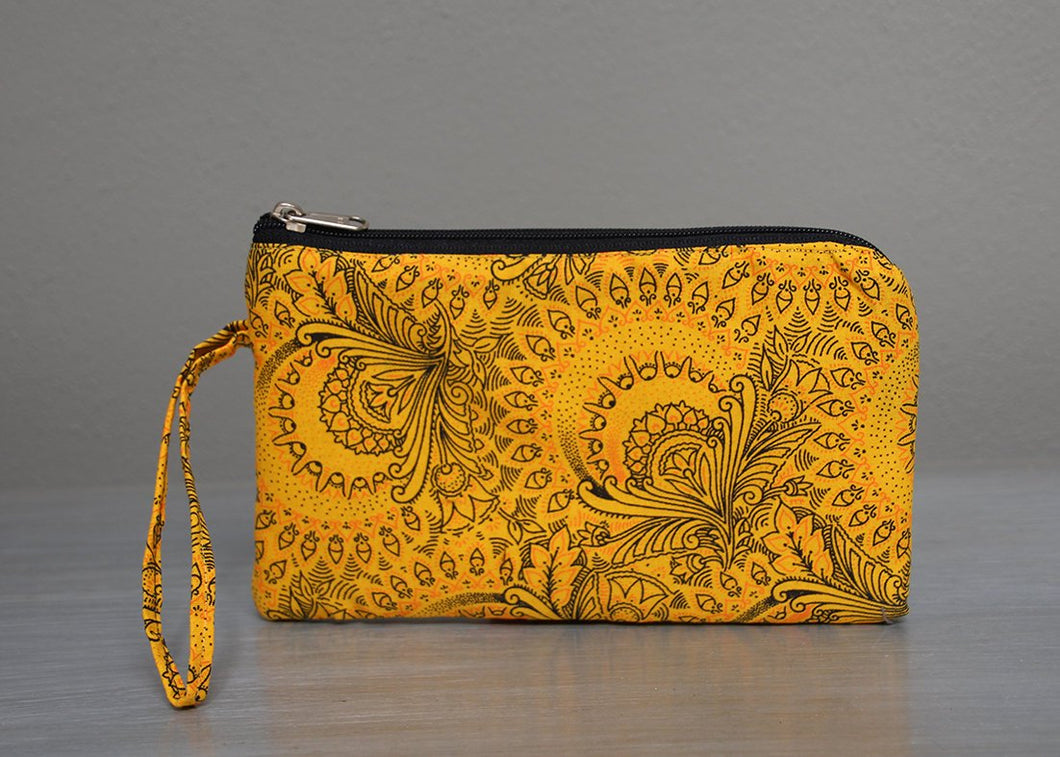 Yellow and black African Shwe-shwe purse