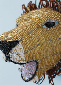 African lion wallpiece in beads and wire